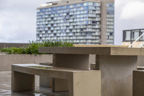 Signature Waterfront Apartments - Go Out 32