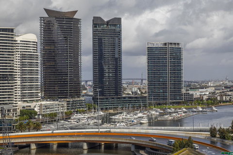 Signature Waterfront Apartments - Go Out 34