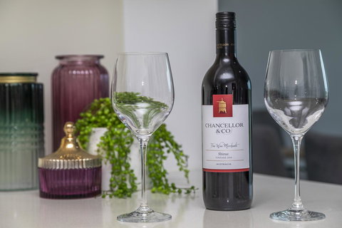 Signature Waterfront Apartments - Go Out 27