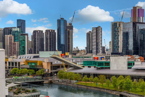 Signature Waterfront Apartments - Go Out 22