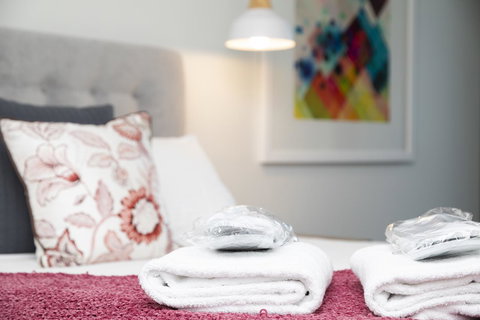 Signature Waterfront Apartments - Go Out 6