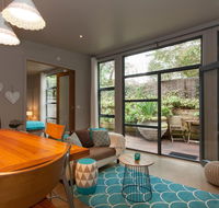 The Love Shack - romantic bungalow - Pubs and Clubs