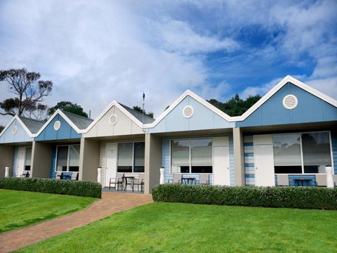 Sorrento Beach Motel - Pubs and Clubs 0