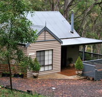 Tangenong Cottages - Pubs and Clubs