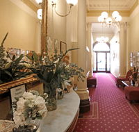 Hotel Claremont Guest House - Pubs and Clubs