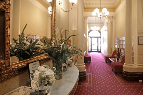 Hotel Claremont Guest House - Go Out 0