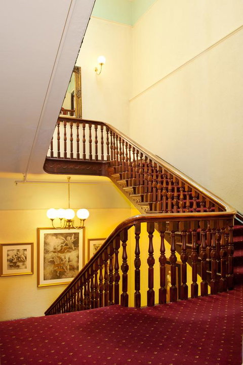 Hotel Claremont Guest House - Go Out 16