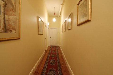 Hotel Claremont Guest House - Go Out 18