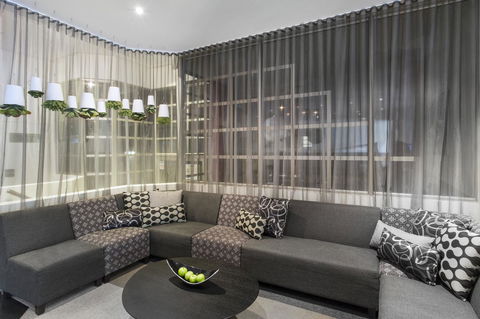 Mantra On The Park - Pubs and Clubs 10