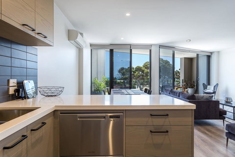 Blairgowrie Apartment 1 - On The Beach - Pubs and Clubs 1