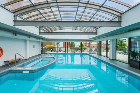 Mantra On Russell - Pubs and Clubs 2