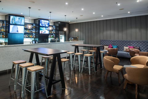 Mantra On Russell - Pubs and Clubs 14