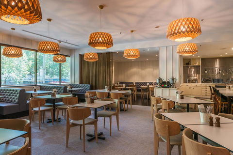 Mantra On Russell - Pubs and Clubs 18