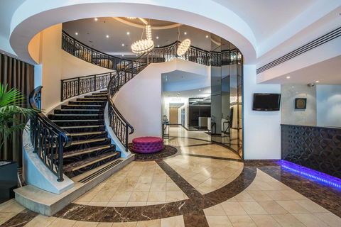 Mantra On Russell - Pubs and Clubs 20