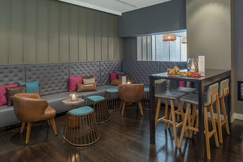 Mantra On Russell - Pubs and Clubs 16