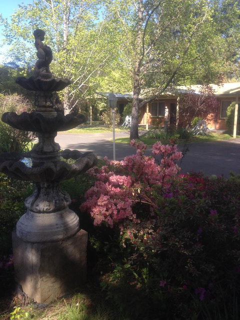 Viewhill Holiday Units - Pubs and Clubs 2