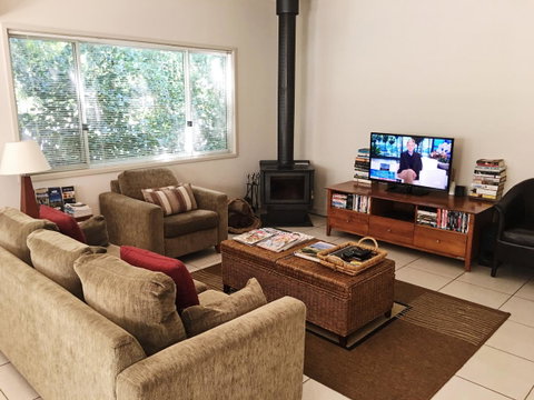 Luxury Abalina Cottages - Pubs and Clubs 33