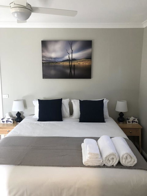 Luxury Abalina Cottages - Pubs and Clubs 26