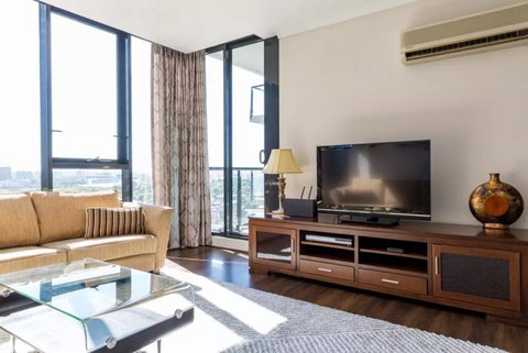 Apartment 88 - Go Out 13