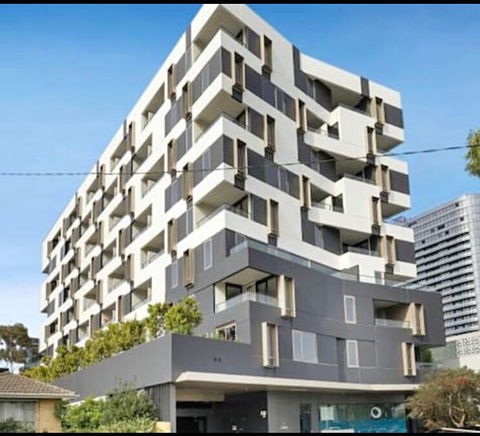 Guest House In Melbourne - Pubs and Clubs 19