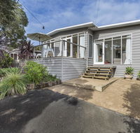 Sunset on Scott - Relax in tranquility  style - Pubs and Clubs