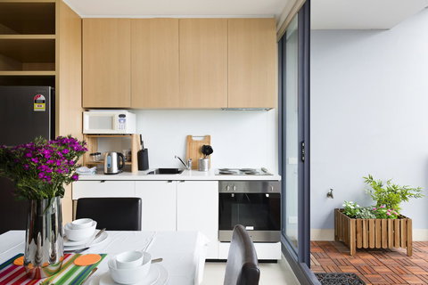 Viste Della Fortuna - Rejuvenate Stays - Pubs and Clubs 4