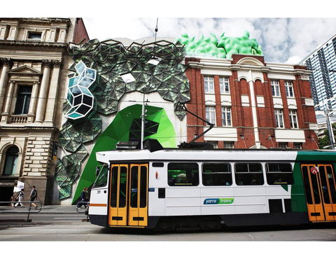 Boutique Apartment In Quiet, Sought-after Suburb - Pubs and Clubs 17