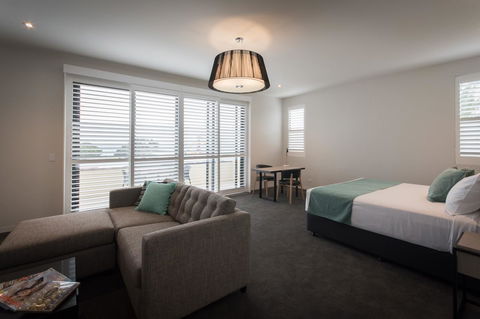 Rye Hotel By Nightcap Plus - Pubs and Clubs 8
