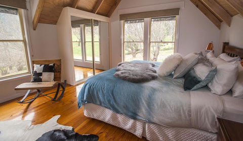 Abbys Cottages Bright - Pubs and Clubs 23