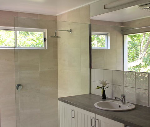 Abbys Cottages Bright - Pubs and Clubs 14