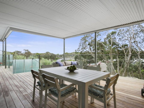 Lansdowne Villa - With Swimming Pool - Go Out 7