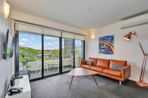 Vue Apartments Geelong - Pubs and Clubs 40