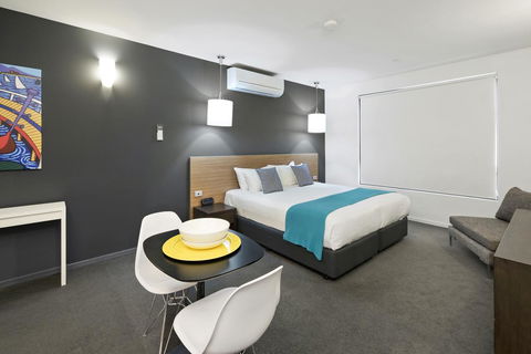 Vue Apartments Geelong - Pubs and Clubs 7