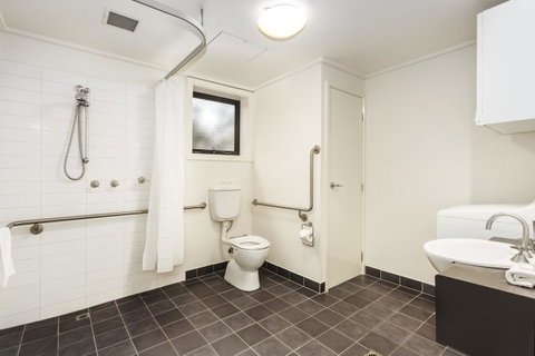 Quest Frankston - Pubs and Clubs 11