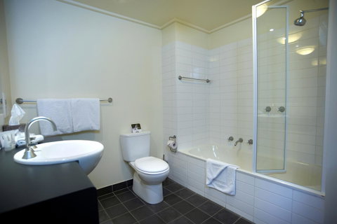 Quest Frankston - Pubs and Clubs 9