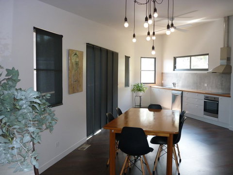 Saje\'s House & Pod - Go Out 3