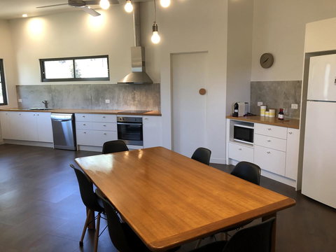 Saje\'s House & Pod - Go Out 5