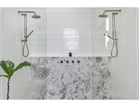 Ultimate Luxury Penthouse From The Block - Pubs and Clubs 5