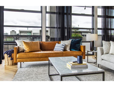 Ultimate Luxury Penthouse From The Block - Pubs and Clubs 19