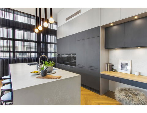 Ultimate Luxury Penthouse From The Block - Pubs and Clubs 6