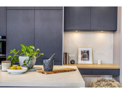 Ultimate Luxury Penthouse From The Block - Pubs and Clubs 21