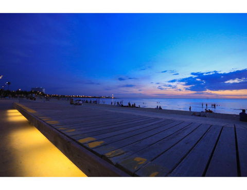 Ultimate Luxury Penthouse From The Block - Pubs and Clubs 25