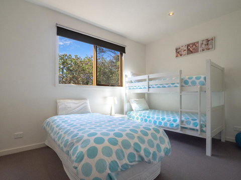 Blairgowrie Moonah Beach House: Walk To Beach - Pubs and Clubs 10