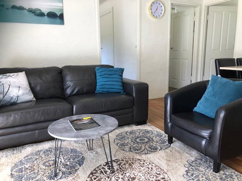 Willow Dene Holiday Apartments - Pubs and Clubs 1