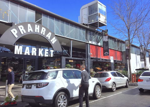 Pride Manor South Yarra - Pubs and Clubs 18