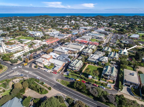 7 & 8 Monte Vista Sorrento - Pubs and Clubs 17