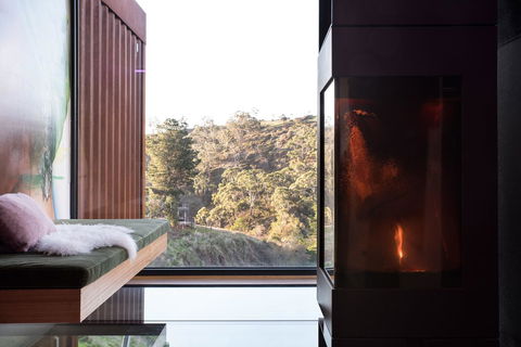 Clifftop At Hepburn - Pubs and Clubs 1