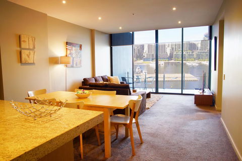 Accent Accommodation@Docklands - Pubs and Clubs 33