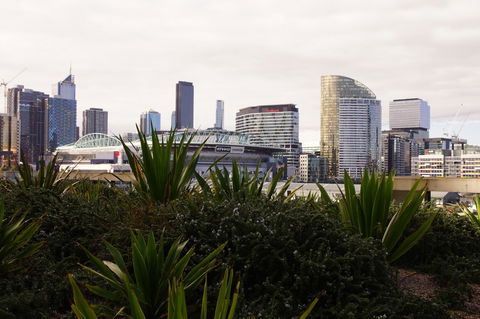 Accent Accommodation@Docklands - Pubs and Clubs 24