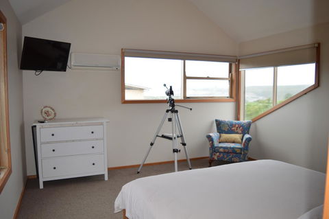 Apostle Hideaway - Central Port Campbell - Pubs and Clubs 23
